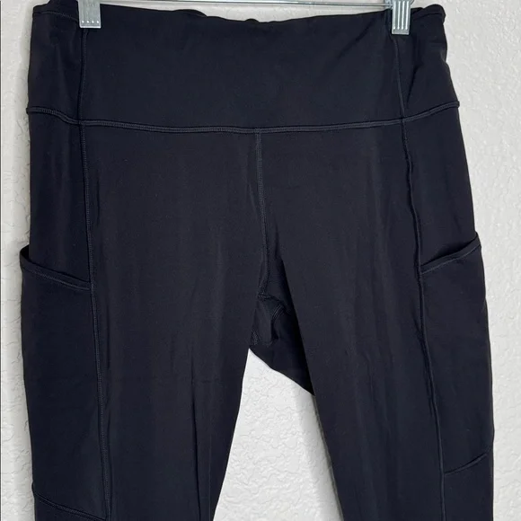 Lululemon Fast and Free High Rise Leggings 25” Black Size 12 - Picture 3 of 10